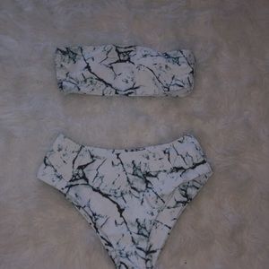 LIKE NEW Zaful marble bikini 🤍🖤